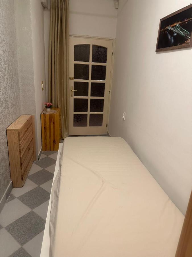 布达佩斯苹果酒店 Budapest Exterior photo